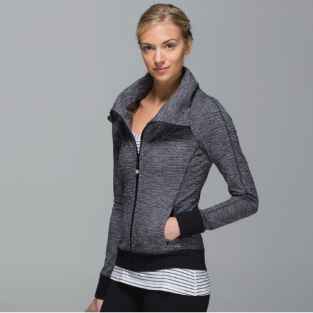 Lululemon funnel neck zip jacket 10